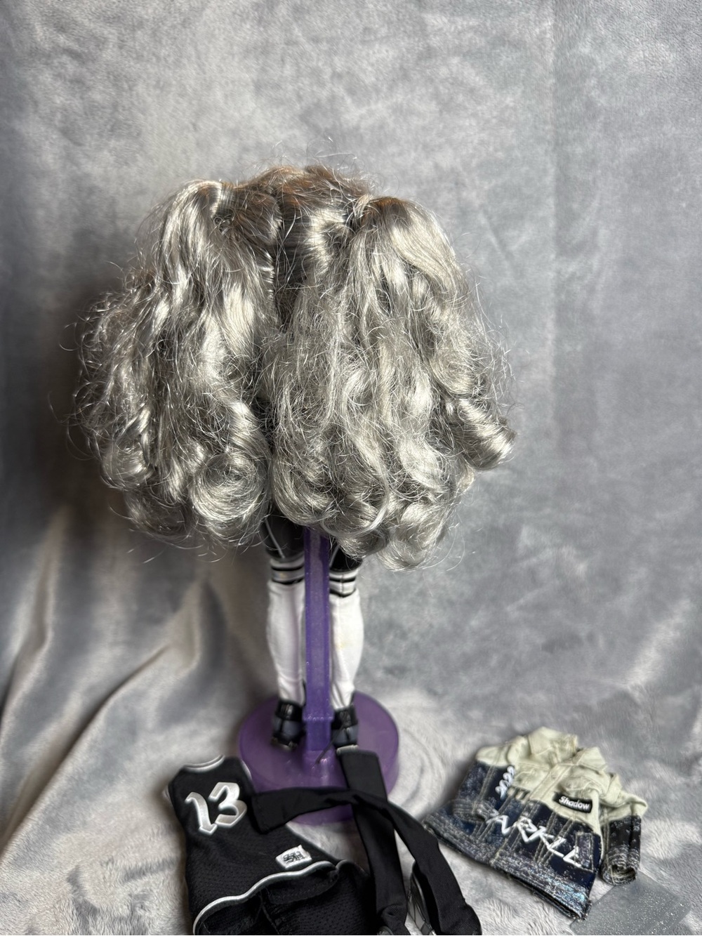Shadow High Nicole Steel fashion doll - Picture 3 of 3